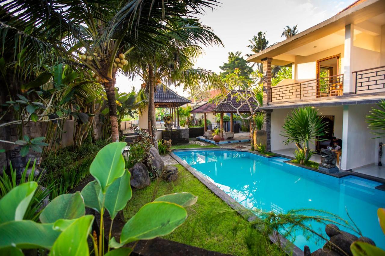 Asri Sari Villa Ubud Exterior foto